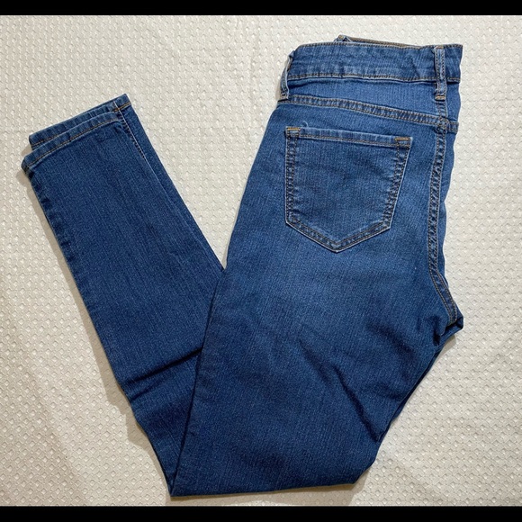 🎀 Super Skinny Mid-Rise Jeans - Picture 2 of 13